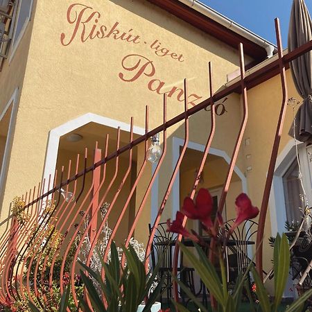 Kiskut Liget Pension Gyor Luaran gambar