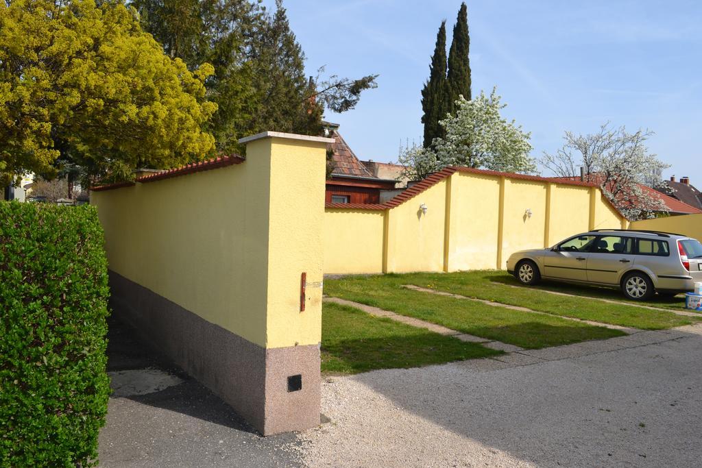 Kiskut Liget Pension Gyor Luaran gambar